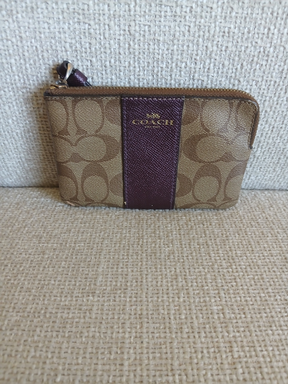 Coach Signature Zip Card Case with Plum Stripe Wallet Wristlet